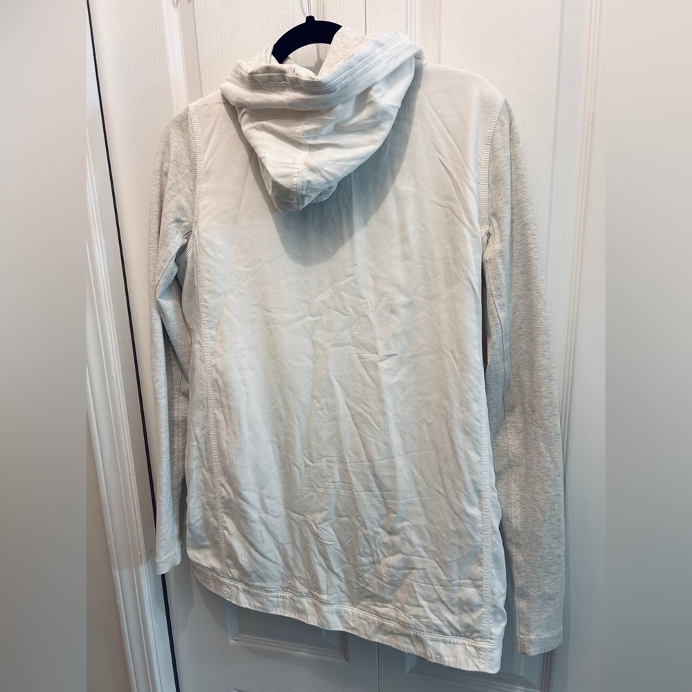 Lululemon Blissed Out Wrap in White / Heathered White • size 6 - Picture 11 of 14
